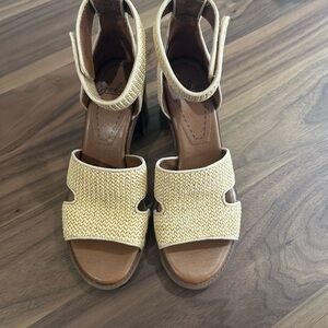 Stylish Beige Women's Sandals